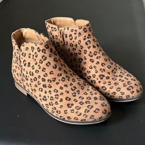 Cat & Jack Tan Leopard Print Boots